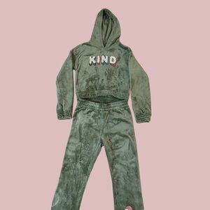 Girls Green Sweat Suit